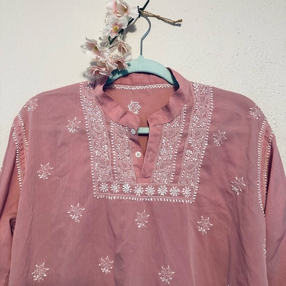 Women’s blouse medium 10 pink white Embroidered Long Sleeve Top linen cotton - Picture 3 of 5